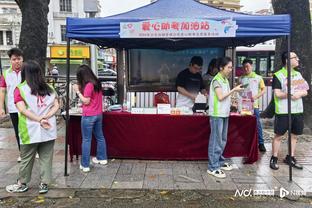 卡拉格：阿森纳的中后场非常稳固，相比利物浦更看好他们